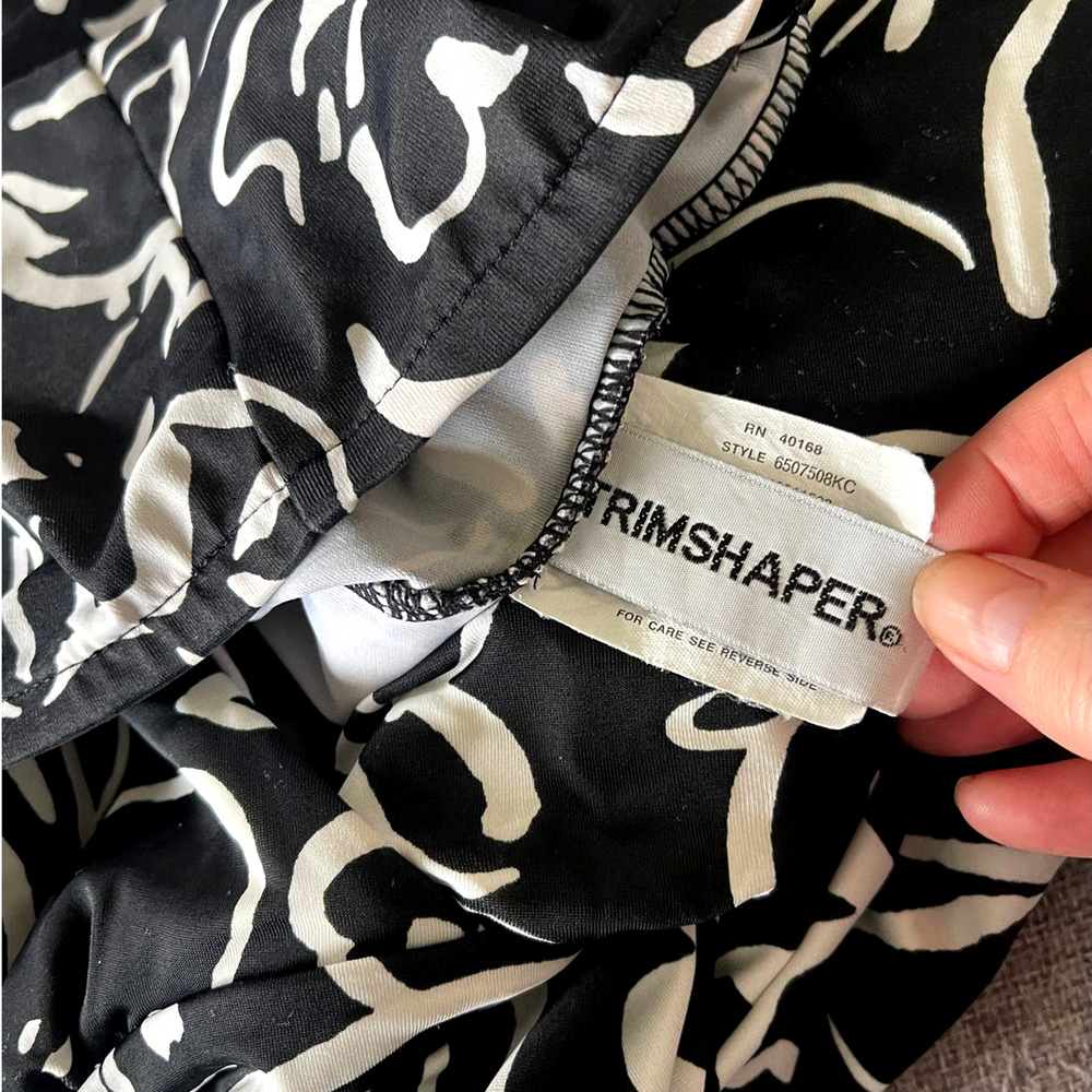 Trimshaper 16 One Piece Floral Swim Suit Black White Sexy Plus Size XL - Picture 3 of 4
